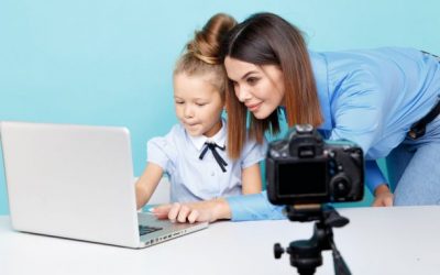 La moda dei baby influencers: bambini icone di stile tra like e follower–Psicologia Digitale